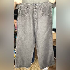 Wide legged Men’s Washed Gray Jeans